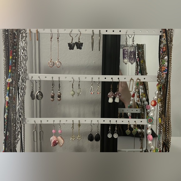 Earings!!! - Picture 1 of 1